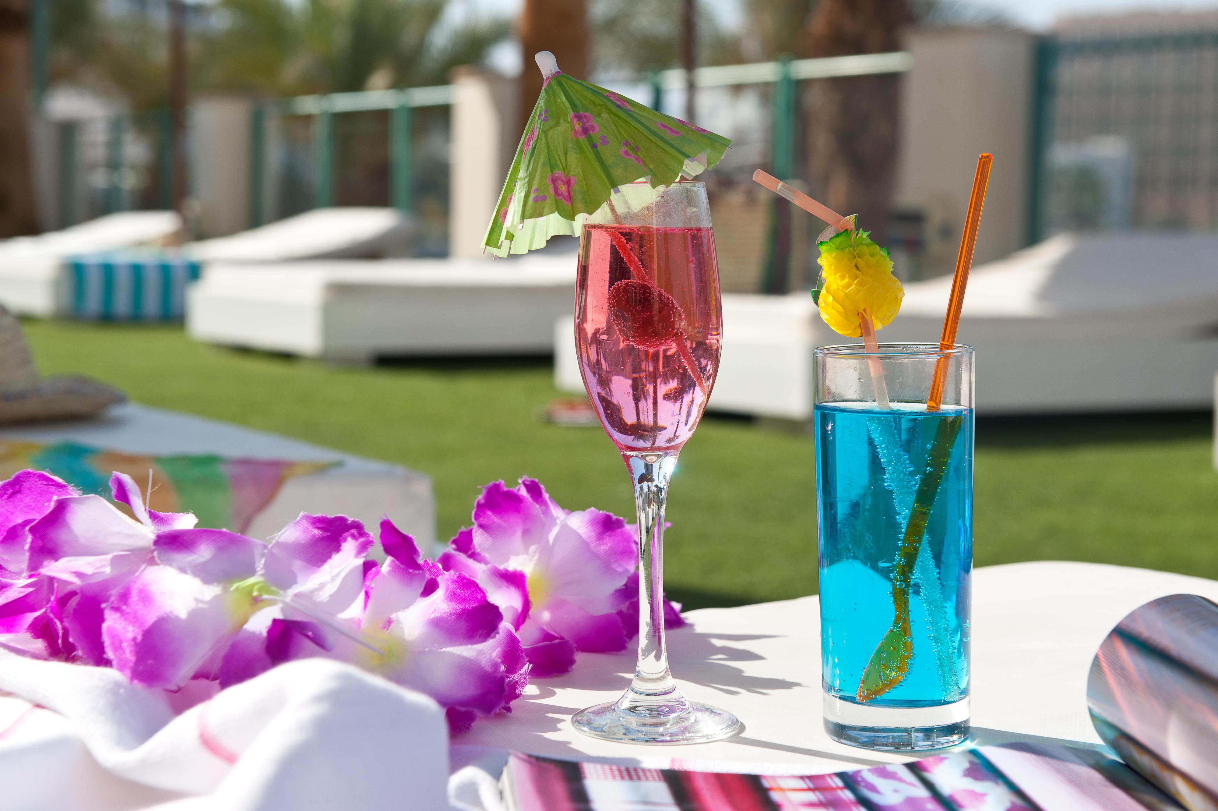 유 매직 팰리스 호텔 엘라트 외부 사진 Poolside drinks