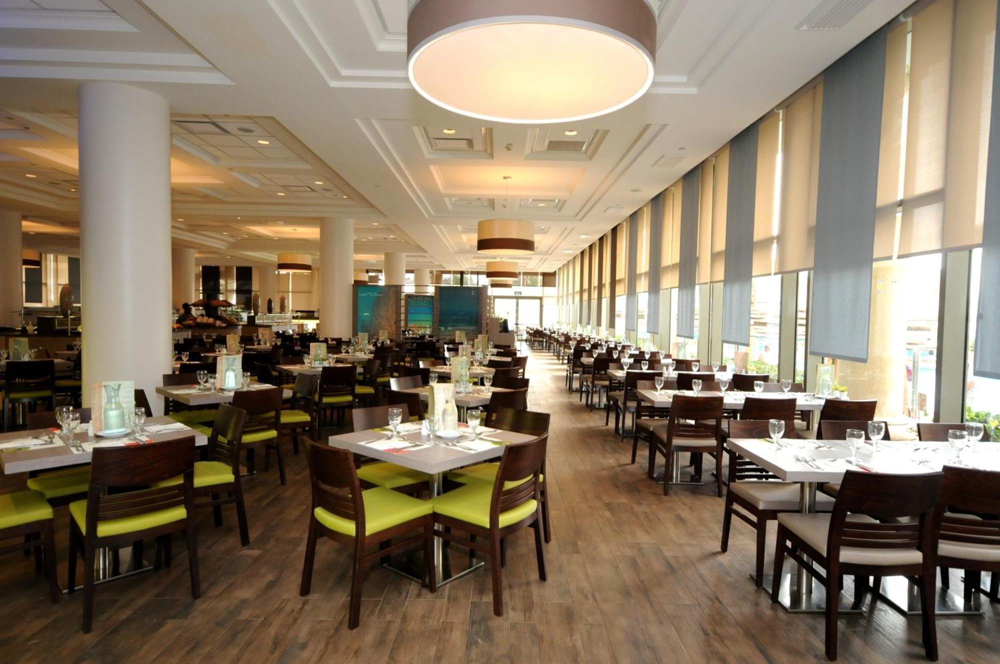 유 매직 팰리스 호텔 엘라트 외부 사진 The restaurant